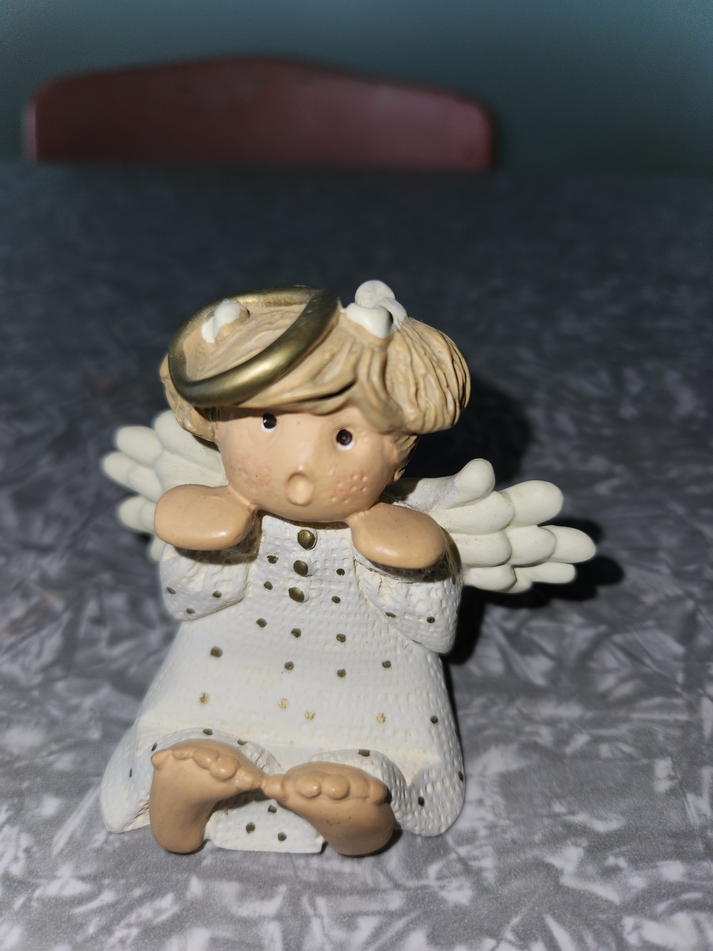 Cute 1997 Zandervan Card HolderWhite Ceramic Angel Figurine with Gold Accents